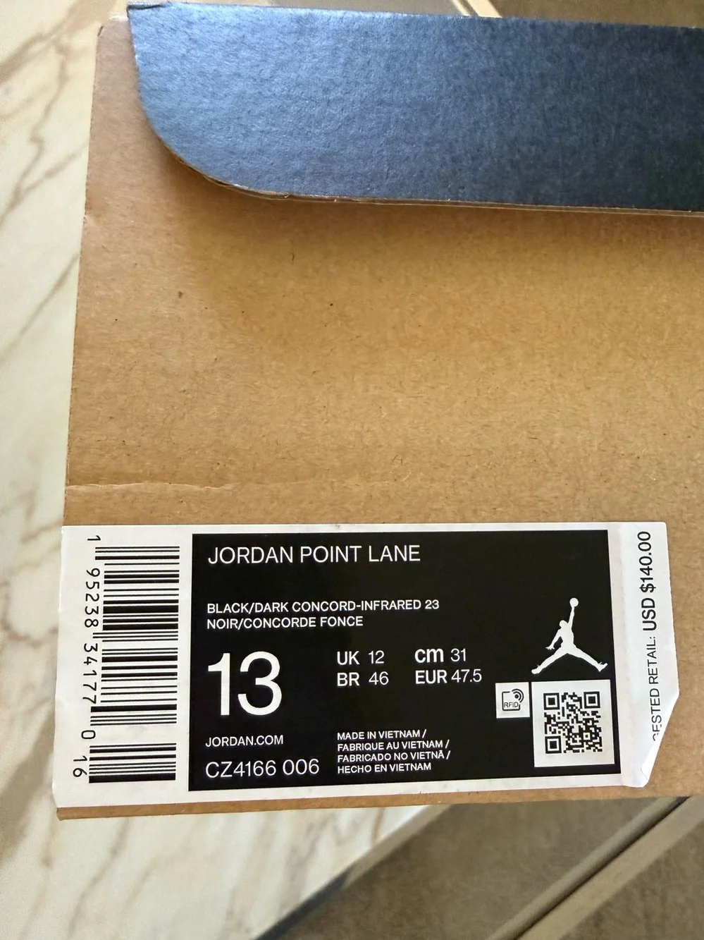 Jordan• Point Lane in Black, Dark Concord Infrared 23